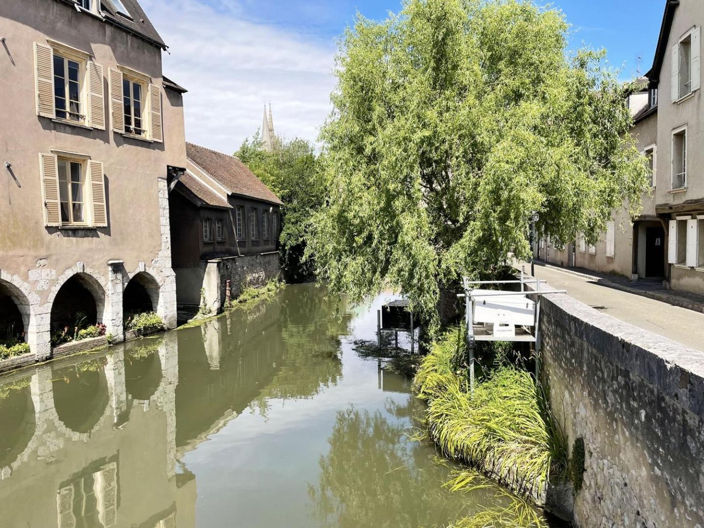 Au Bord De L'Eure - Free Parking Διαμέρισμα Σαρτρ Εξωτερικό φωτογραφία